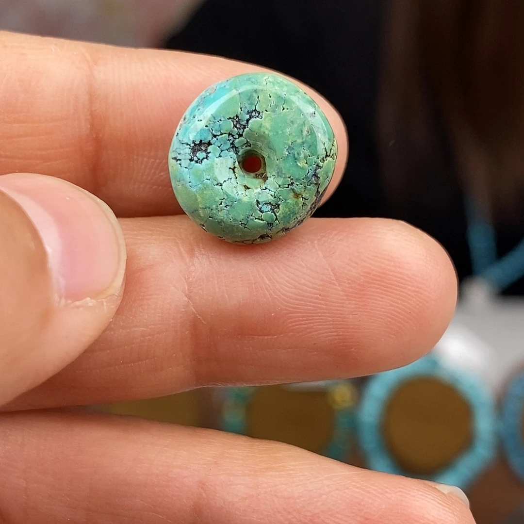 绿松石未镶嵌原矿