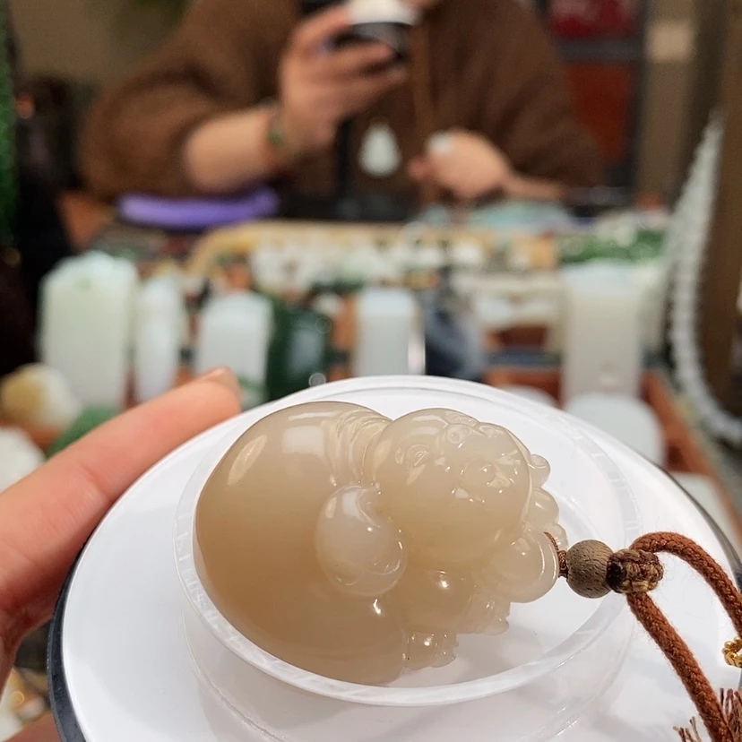 【闪购商品】颈饰未镶嵌和田玉