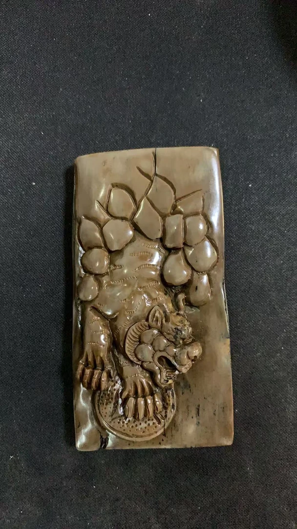 猛犸约51克雕刻件XY33