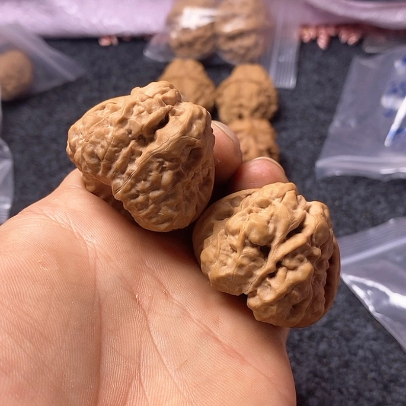 【闪购商品】文玩核桃吊坠42蛤蟆头