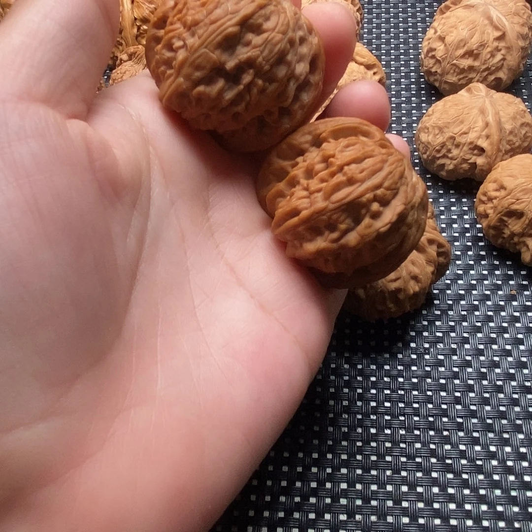 方***型文玩核桃吊坠核桃