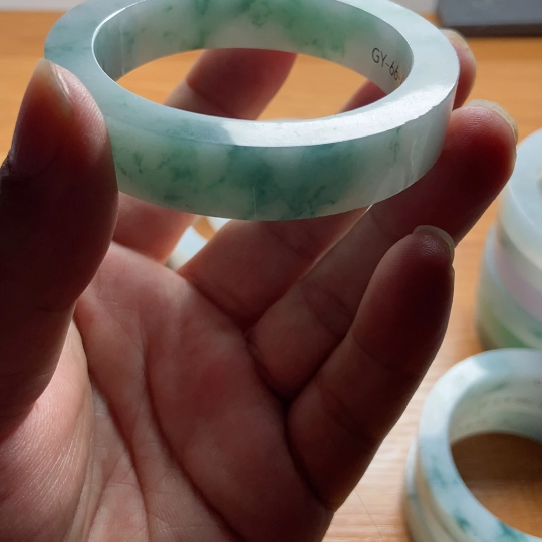顺***楼定制翡翠缅甸翡翠手镯A货未镶嵌