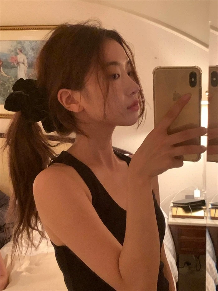 Wan能单品！韩国八奶th*Bar*net百搭吊带修身显瘦U领背心