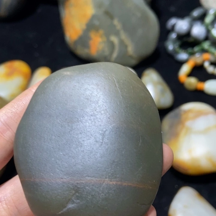 和田玉（糖玉）未镶嵌挂件