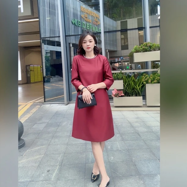 【深圳南油】秋季新款重工钉钻透遮肉显瘦洋气减龄连衣裙-气场女王