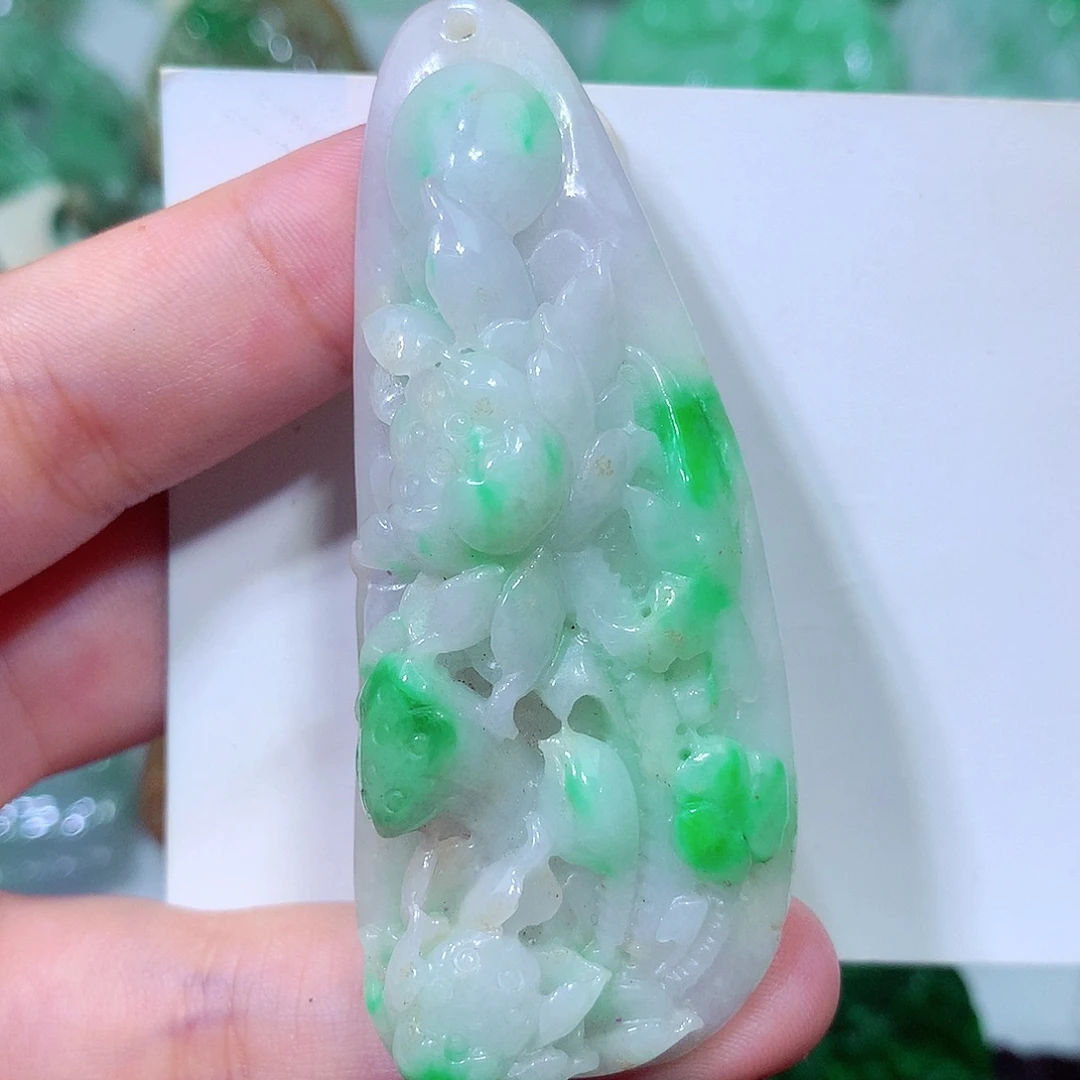 吊坠(不含链)未镶嵌翡翠