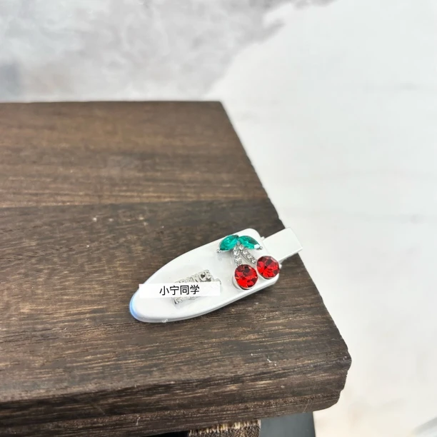 樱桃字母发夹FJ1261（一个）