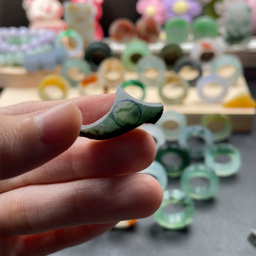 是***呀未镶嵌定制翡翠翡翠