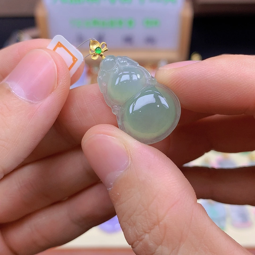 颈饰18K金镶嵌翡翠翡翠