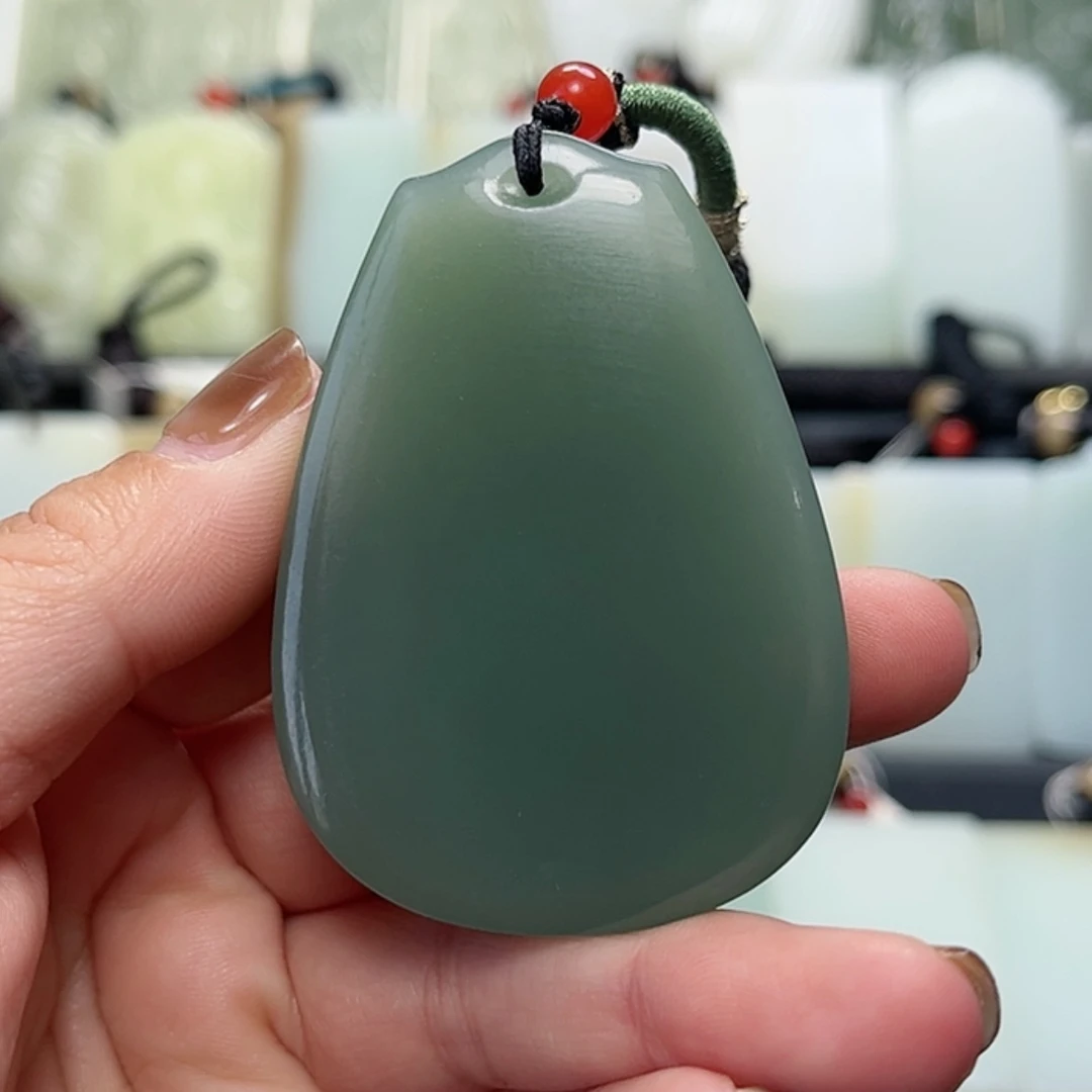 【闪购商品】颈饰未镶嵌和田玉