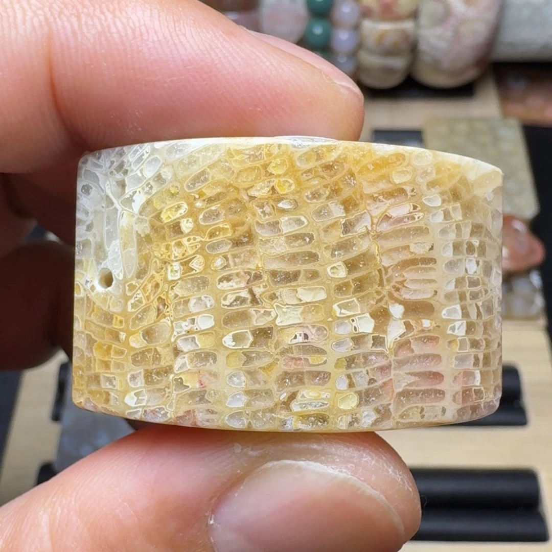 硅化玉未镶嵌纯天然色有机玉石保真色