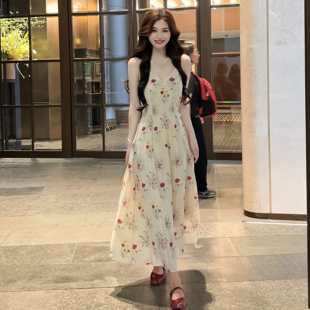 盛夏繁花连衣裙女显瘦法式慵懒温柔浪漫氛围感满满吊带裙1381裙子