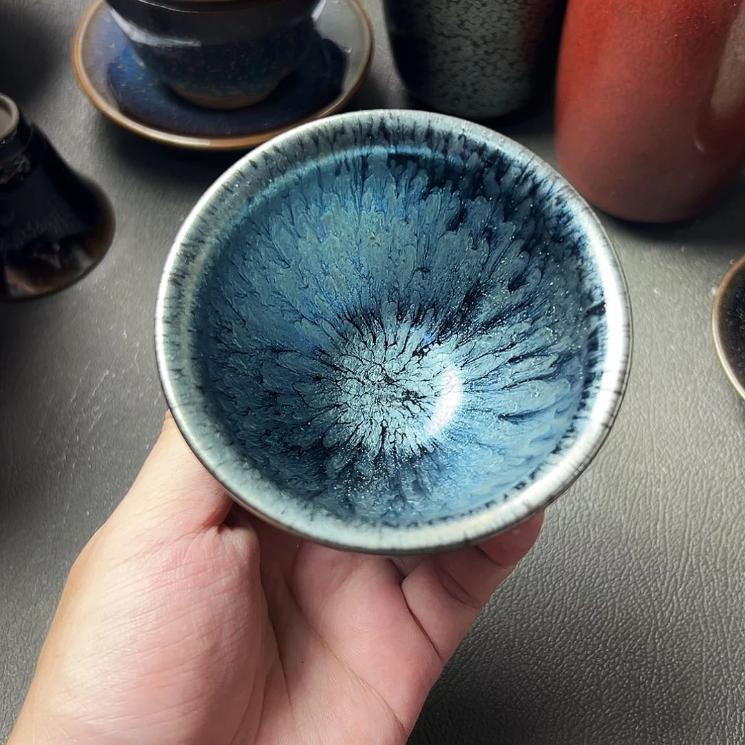 茶盏我是小公主呀哈哈笑