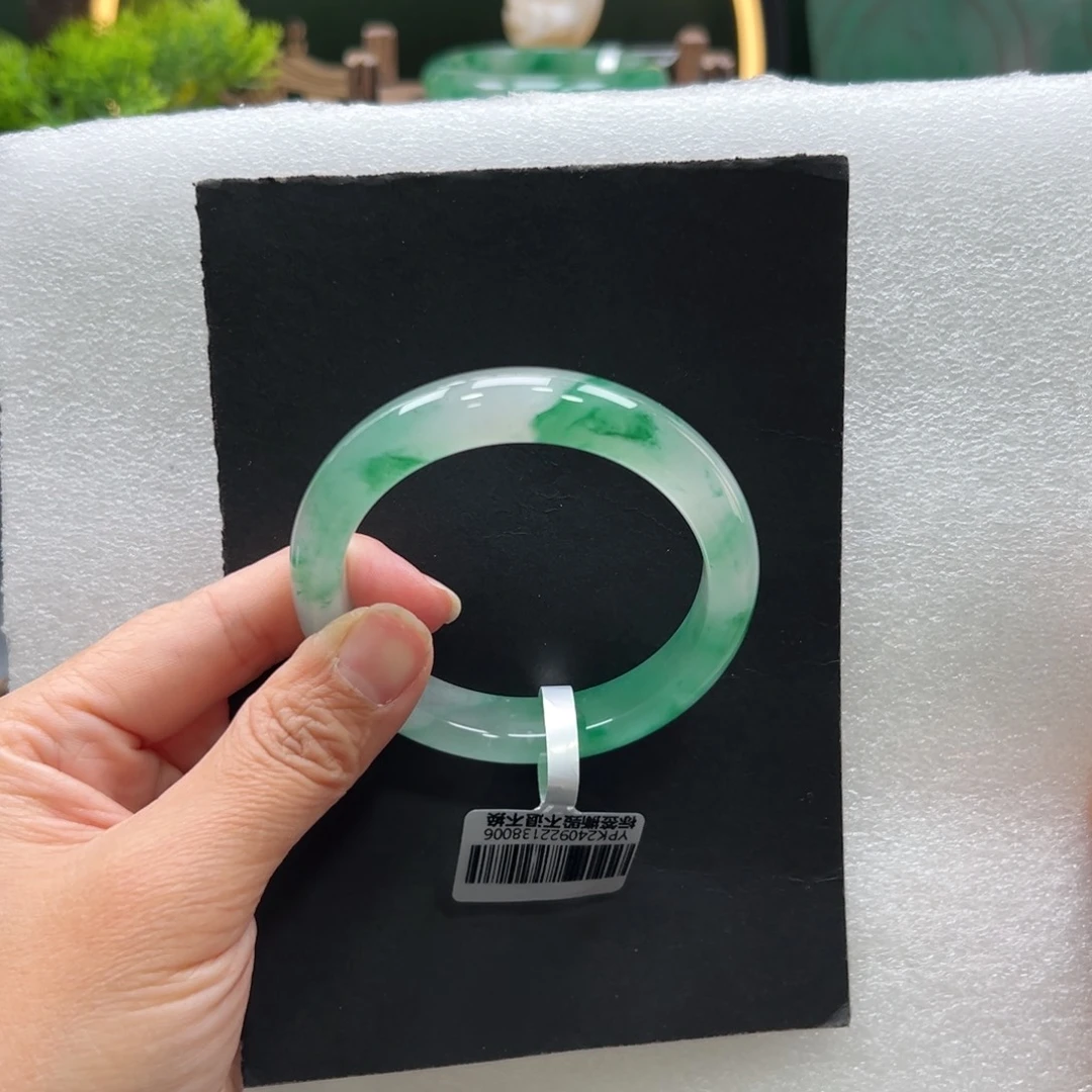 石英质玉手镯未镶嵌➕佳佳555657