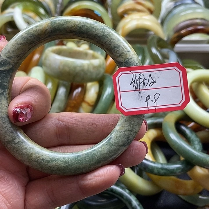 蛇纹石玉手镯未镶嵌雅*