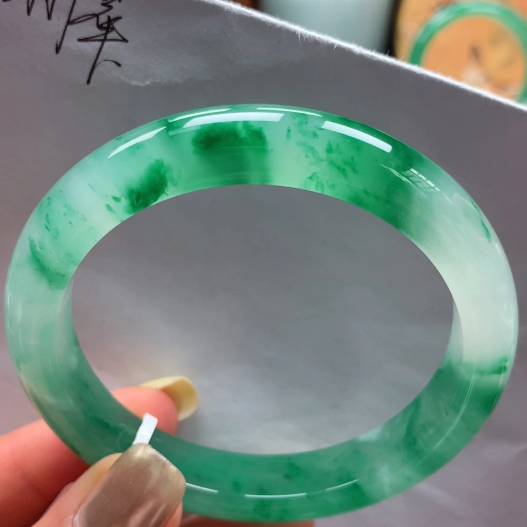 【闪购商品】石英质玉手镯未镶嵌