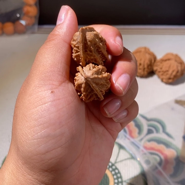 神***兮文玩核桃吊坠…………