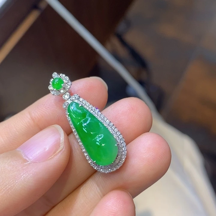 翡翠18K金镶嵌吊坠(不含链)