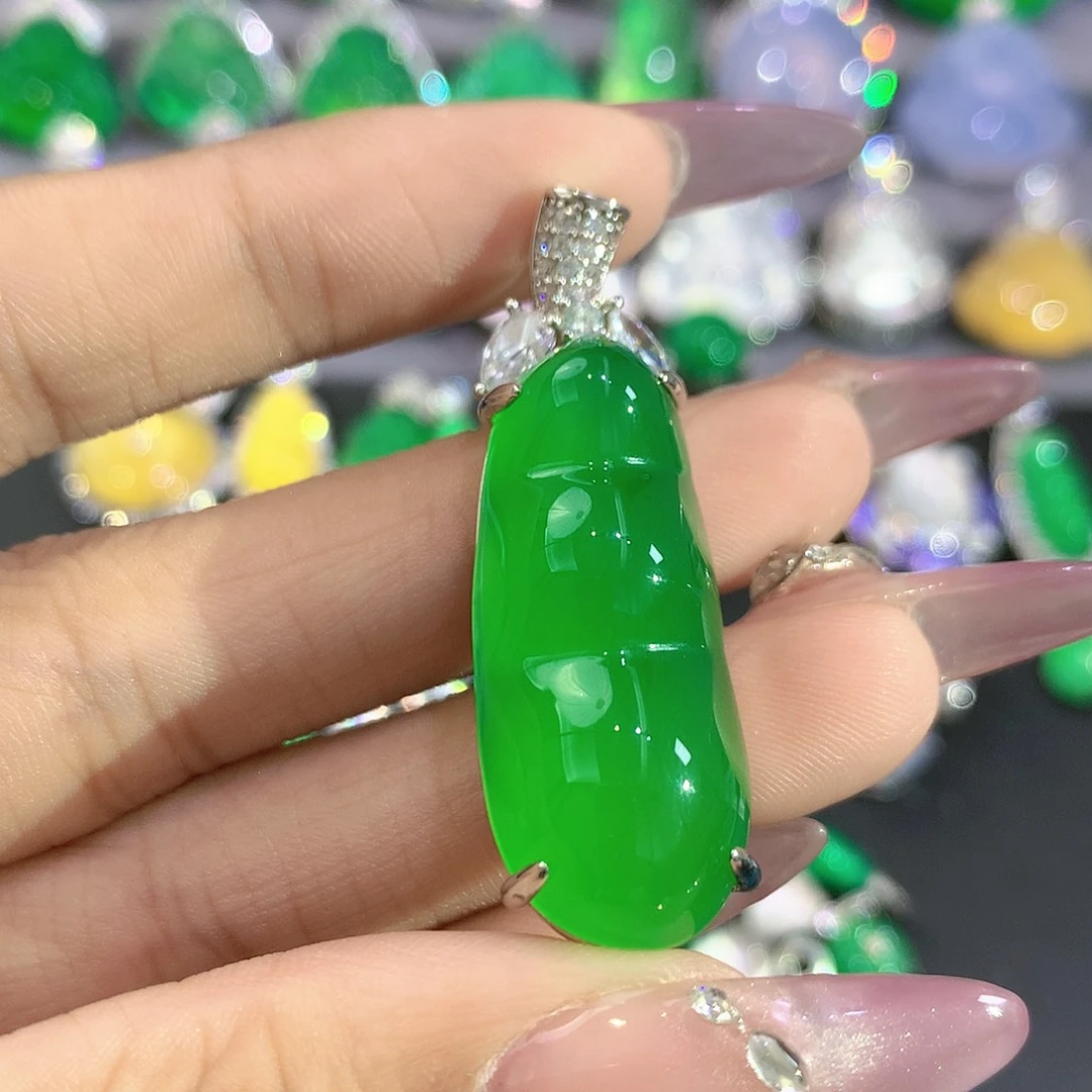 娜***玛瑙/玉髓银S925镶嵌颈饰