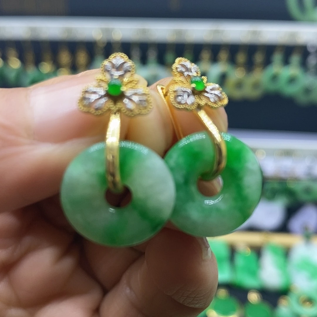 翡翠18K金镶嵌耳饰耳饰
