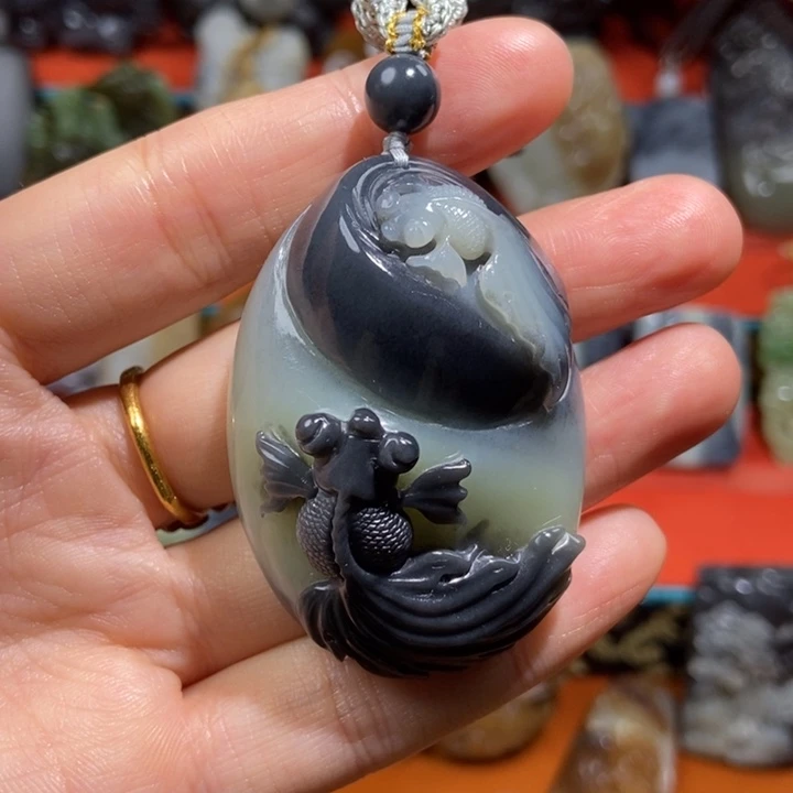 颈饰未镶嵌和田玉