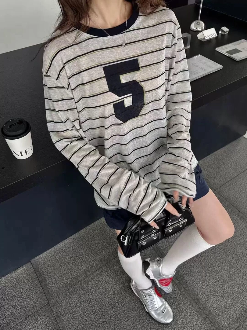 慵懒风条纹圆领薄款防晒长袖t恤女夏季新款宽松空调罩衫百搭上衣