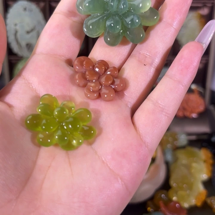 蛇纹石玉合金颈饰事**意随机发