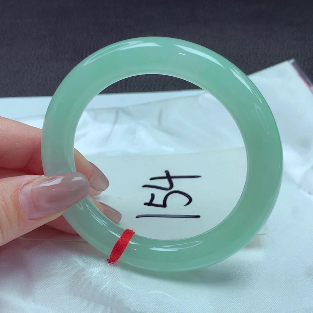 翡翠手镯未镶嵌手镯56