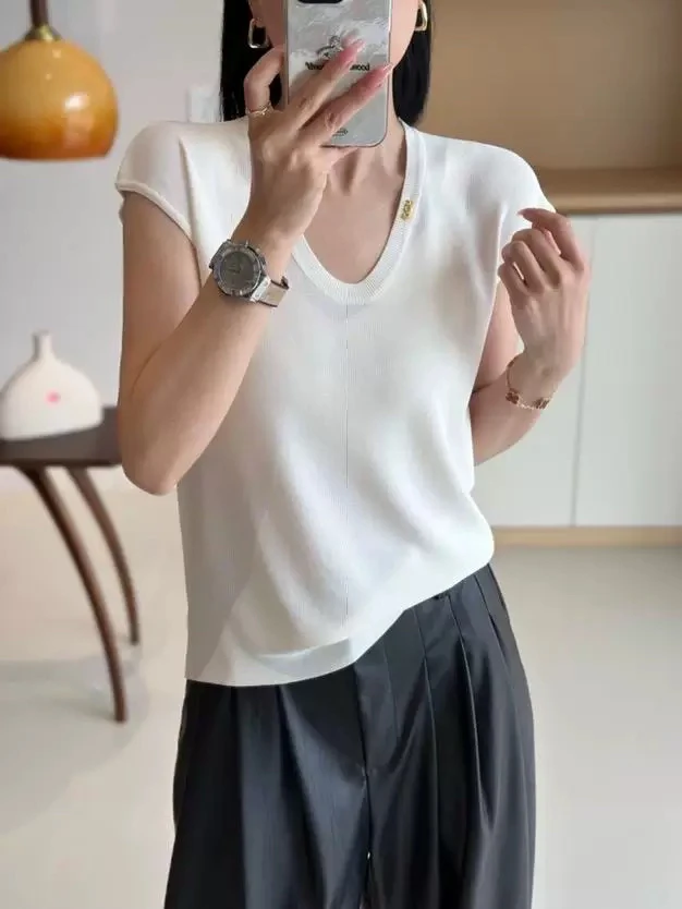 纯色低圆领针织上衣25020