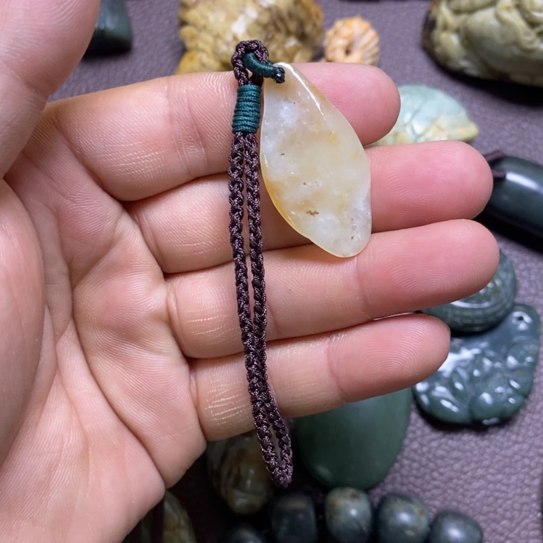 岫岩河磨玉（透闪石质玉）无未镶嵌