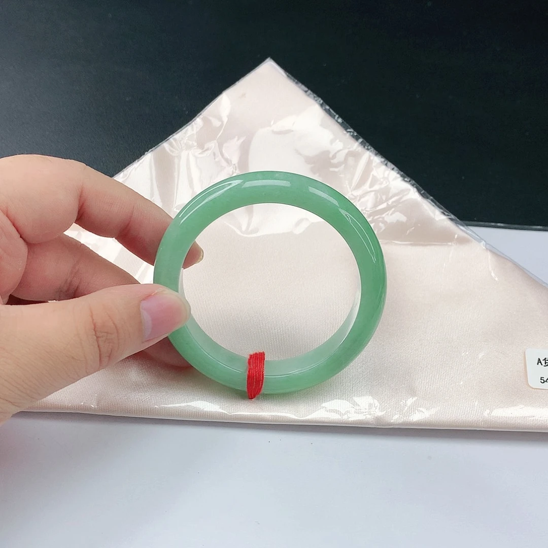 翡翠手镯未镶嵌翡翠191