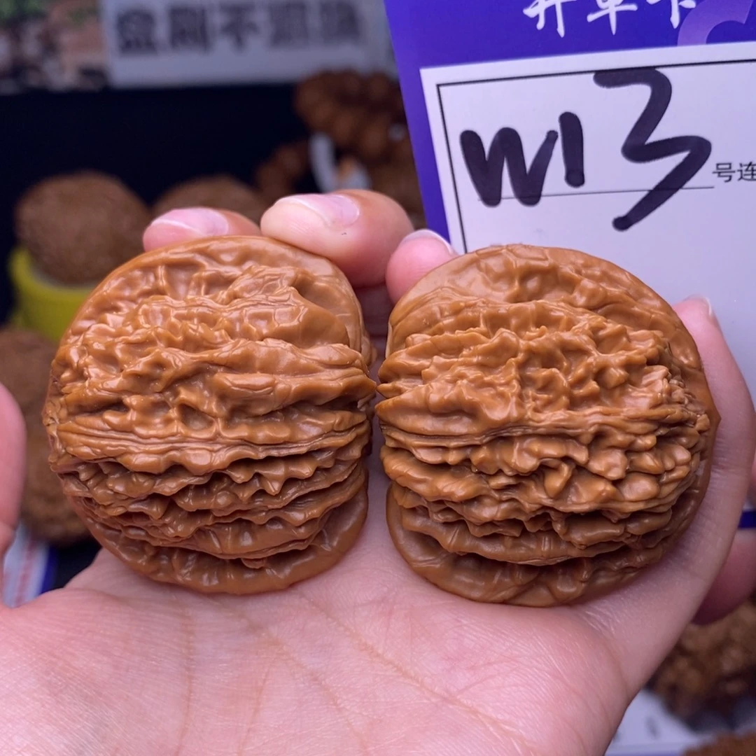 吊坠文玩核桃W13链接 四座楼43尺