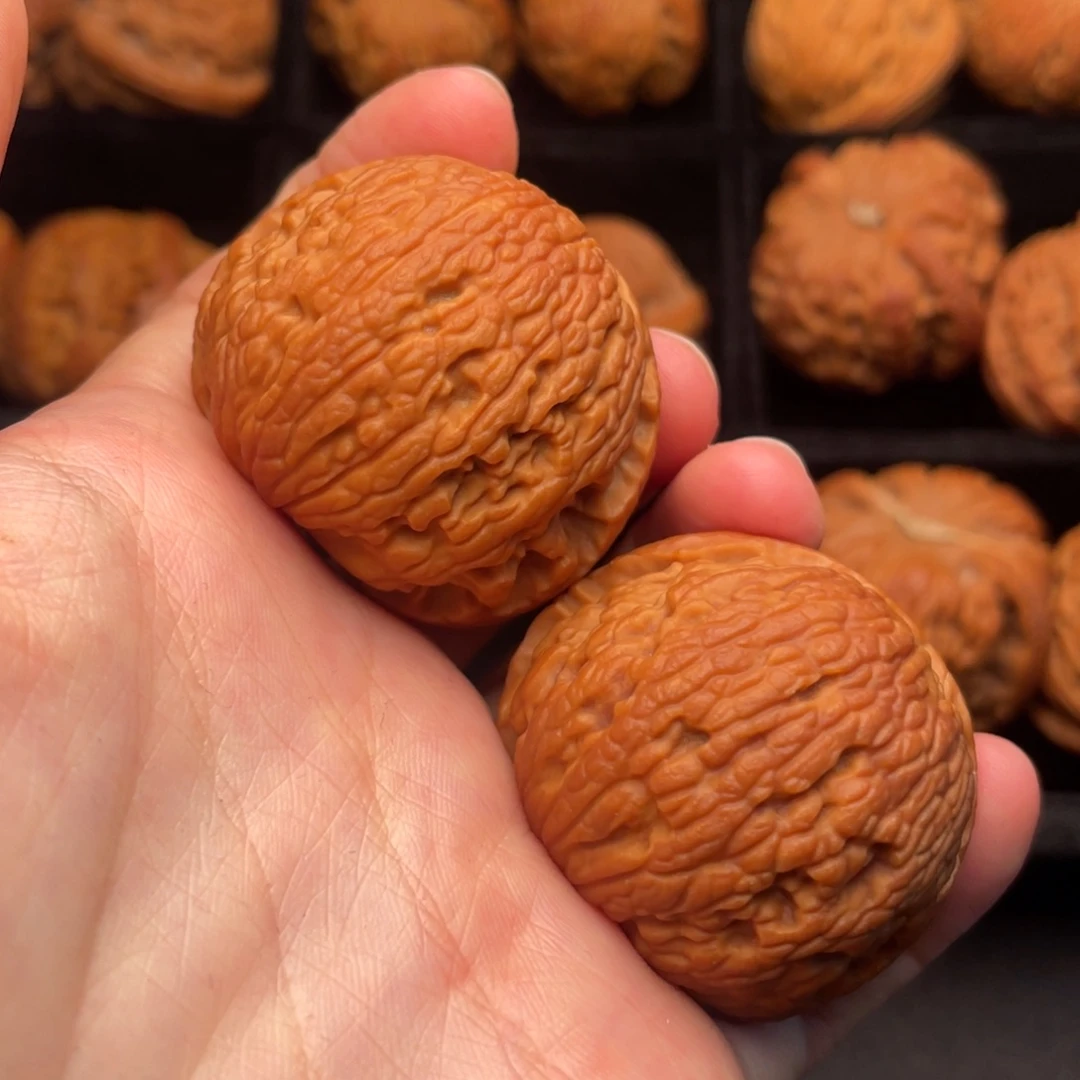 文玩核桃吊坠秦岭野生文玩核桃