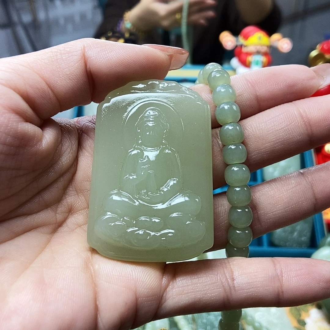 和田玉颈饰未镶嵌胜*