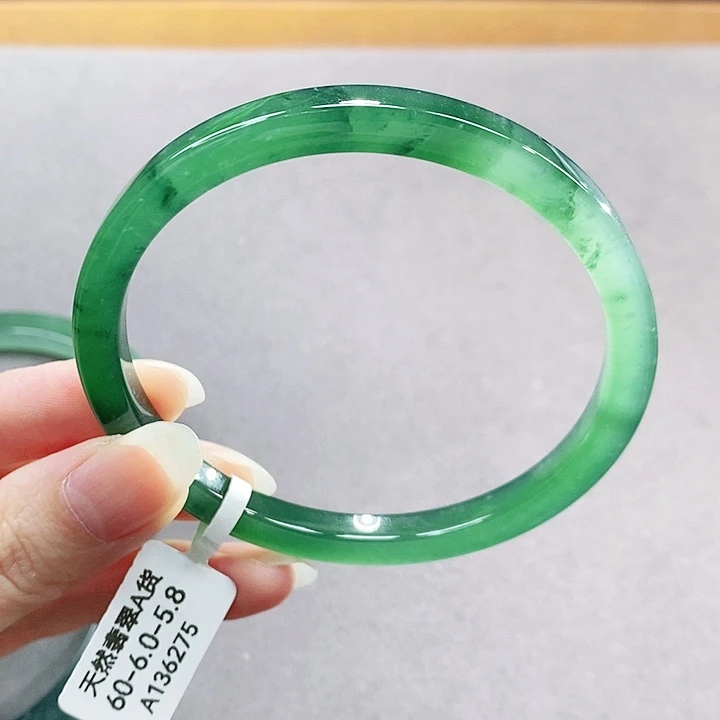 【闪购商品】未镶嵌手镯翡翠