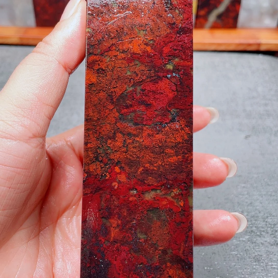 【闪购商品】玉桂林鸡血玉印章素章
