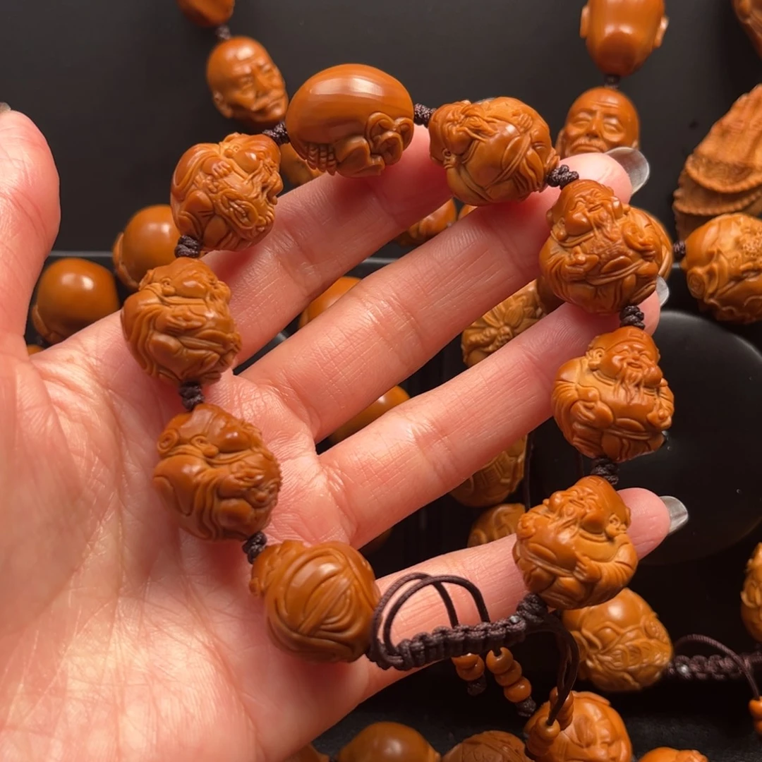 岑***叔吊坠橄榄核财神17