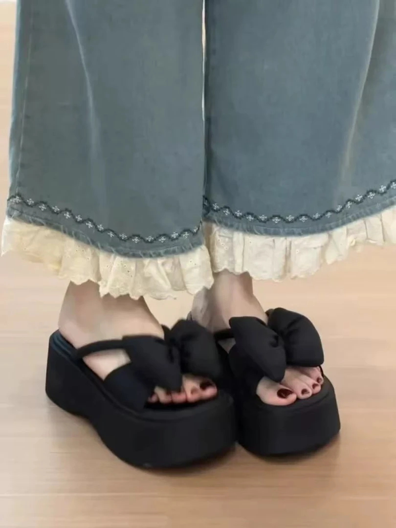 法式黑色厚底增高凉鞋女2025夏季新款温柔仙女风蝴蝶结一字拖鞋