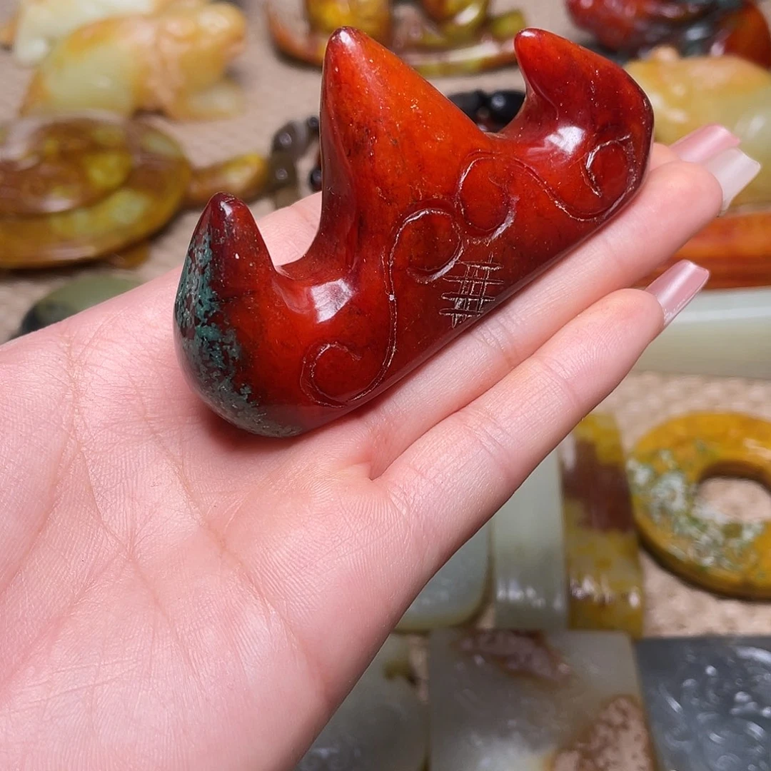 蛇纹石玉未镶嵌如图