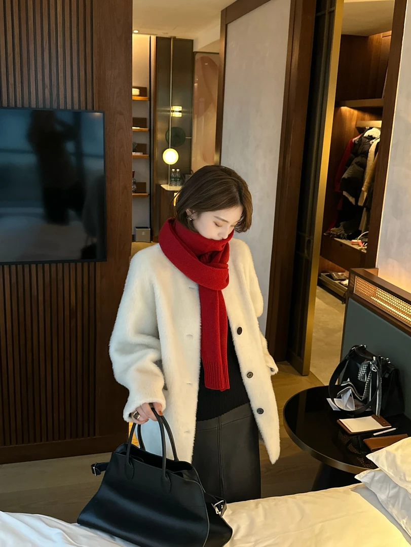 LUOZHIYIN/罗知音【100绵羊毛】秋冬新款时尚气质洋气外套R123673W