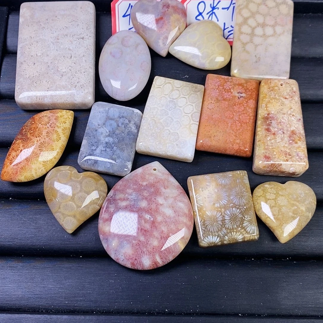 硅化玉颈饰合金浪**河