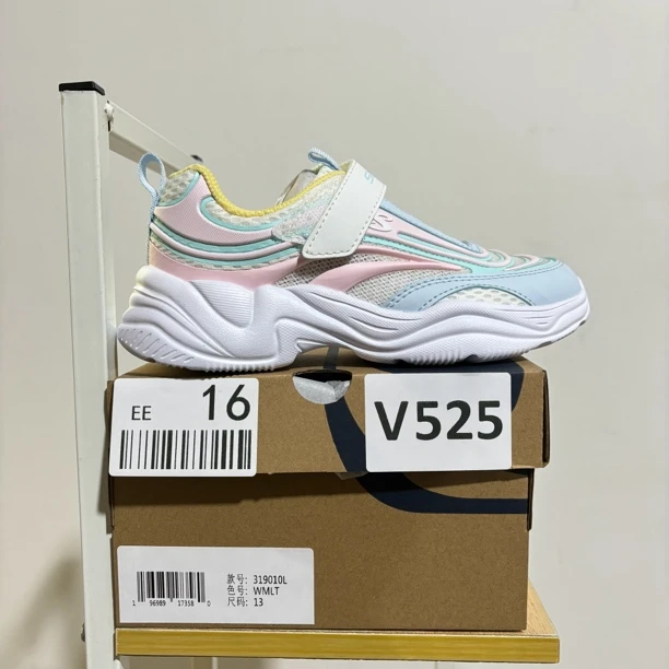 SKECHERS/斯凯奇V525 运动鞋 30码