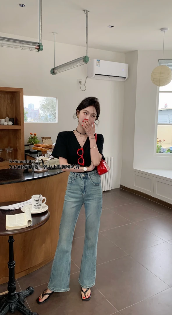 韩系气质风显高显瘦高腰不贴腿微喇裤 大长腿专属牛仔裤 7017#