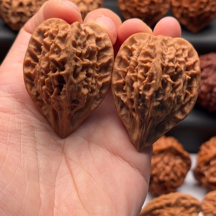 巴***漫文玩核桃把件秦鸡