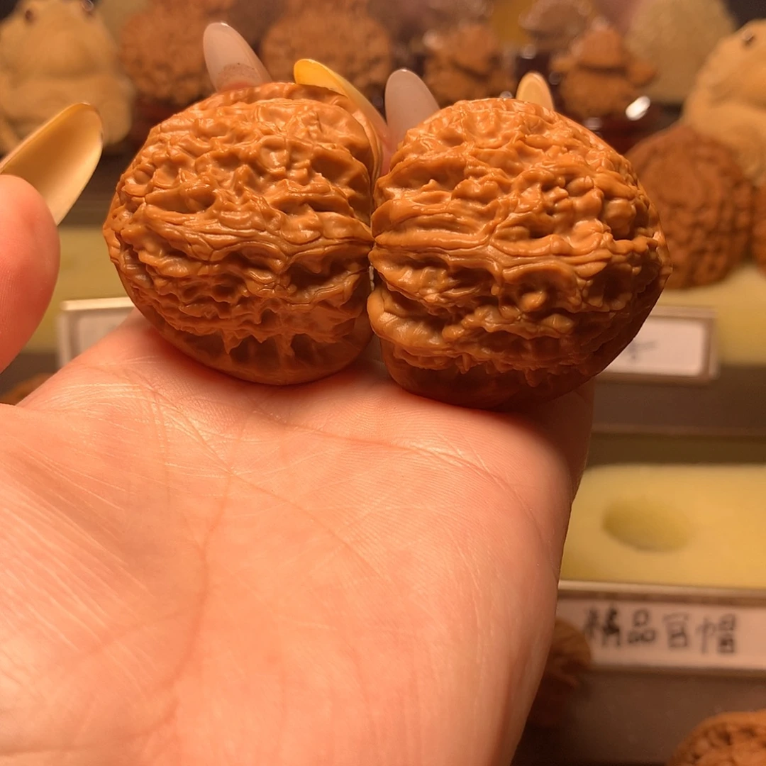 吊坠文玩核桃三角白