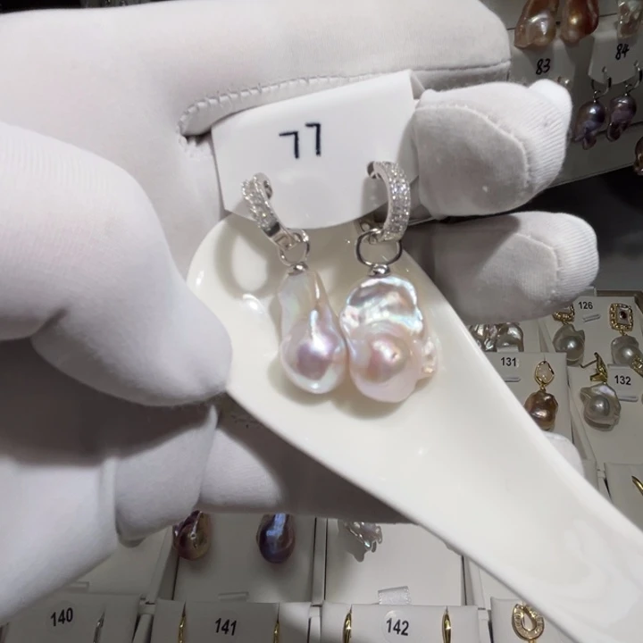 淡水珍珠耳饰银S925镶嵌陌****）