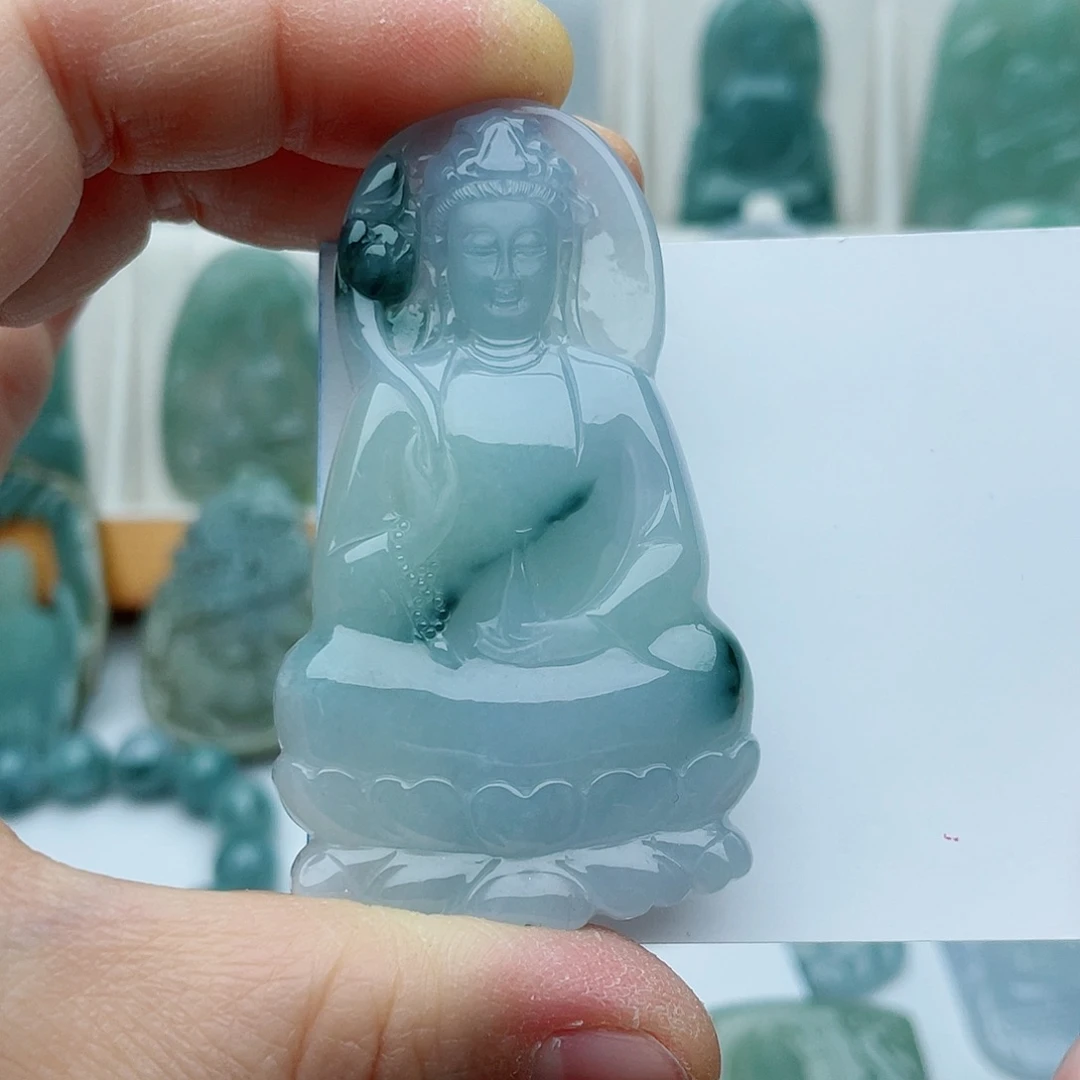 翡翠未镶嵌颈饰素衣观音