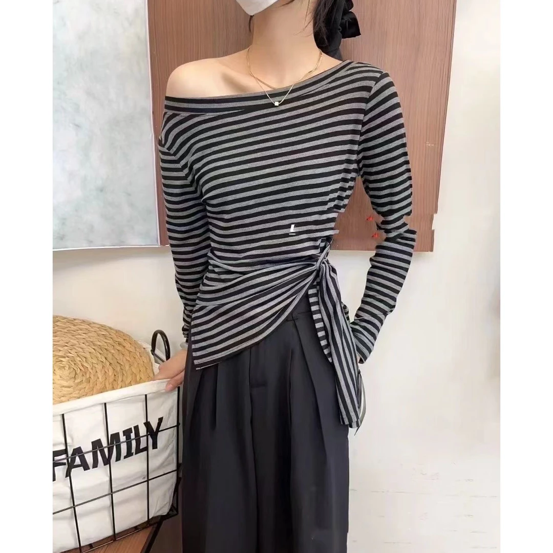 2025早秋新款韩系下摆不规则开叉收腰设计感显瘦纯欲慵懒斜肩上衣