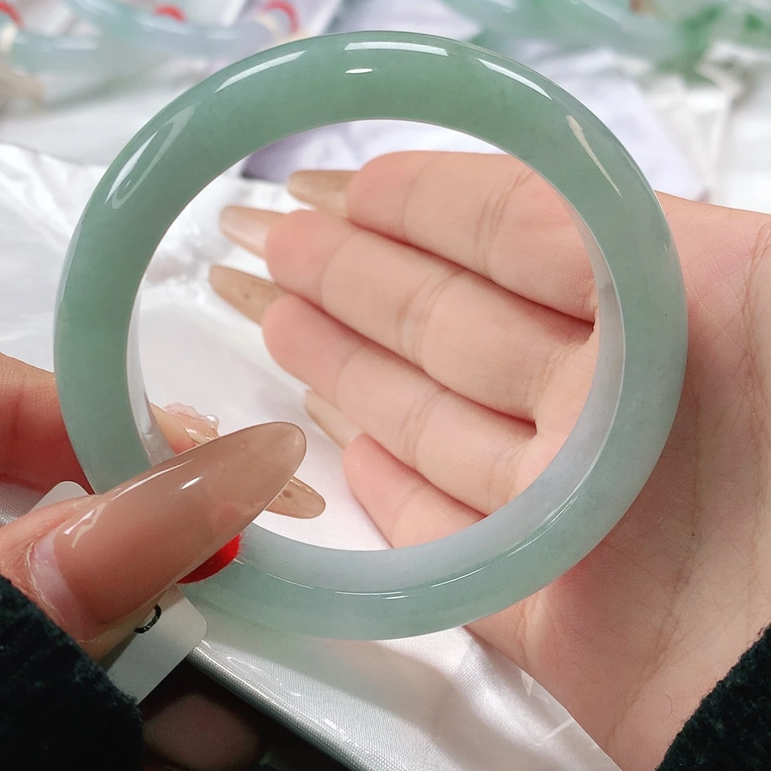 翡翠未镶嵌手镯缅甸天然翡翠