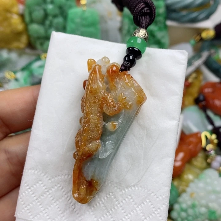 翡翠吊坠(不含链)未镶嵌飞***象